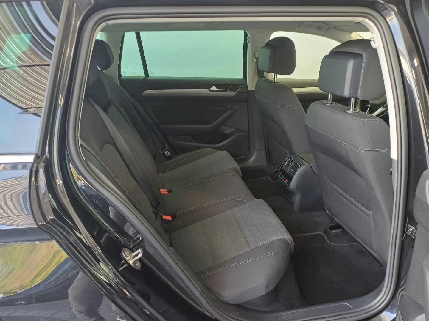 VW Passat Variant Business 2.0TDI 150CP DSG
