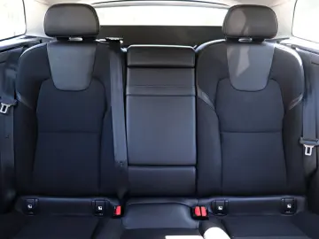 XC60 Momentum Pro  *H&K*RFK*LED*NAVI*CAR-PLAY