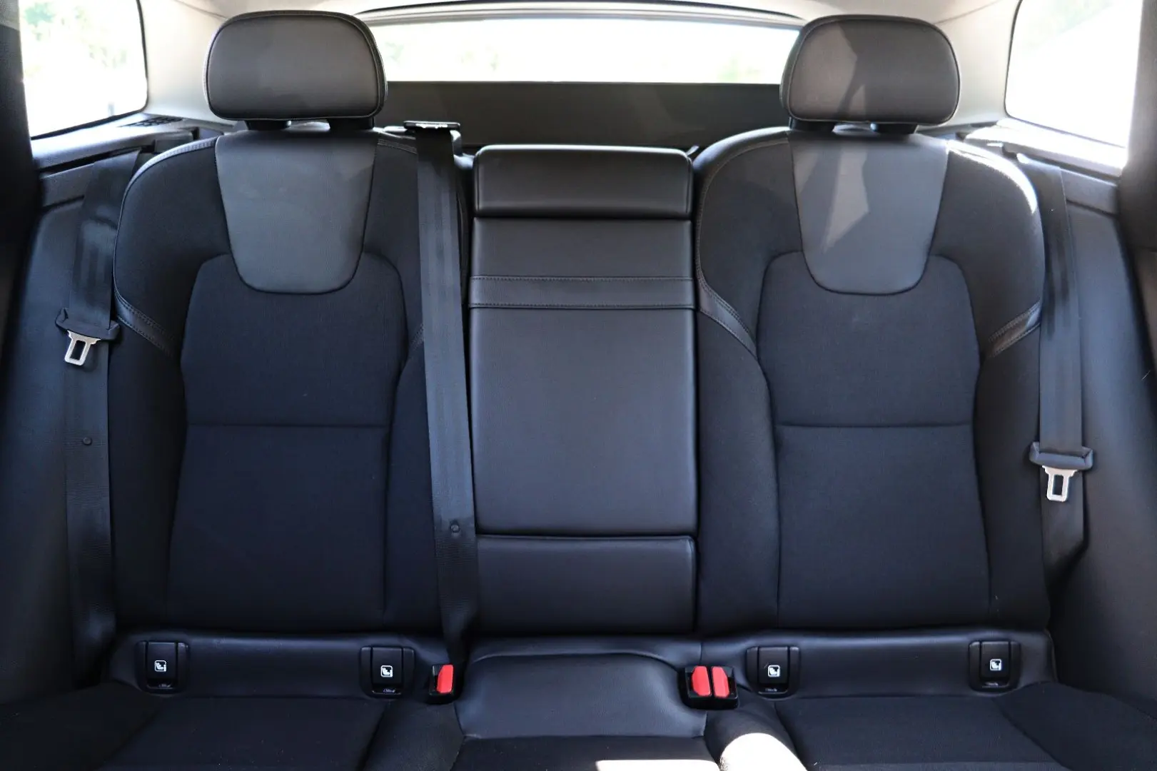 XC60 Momentum Pro  *H&K*RFK*LED*NAVI*CAR-PLAY