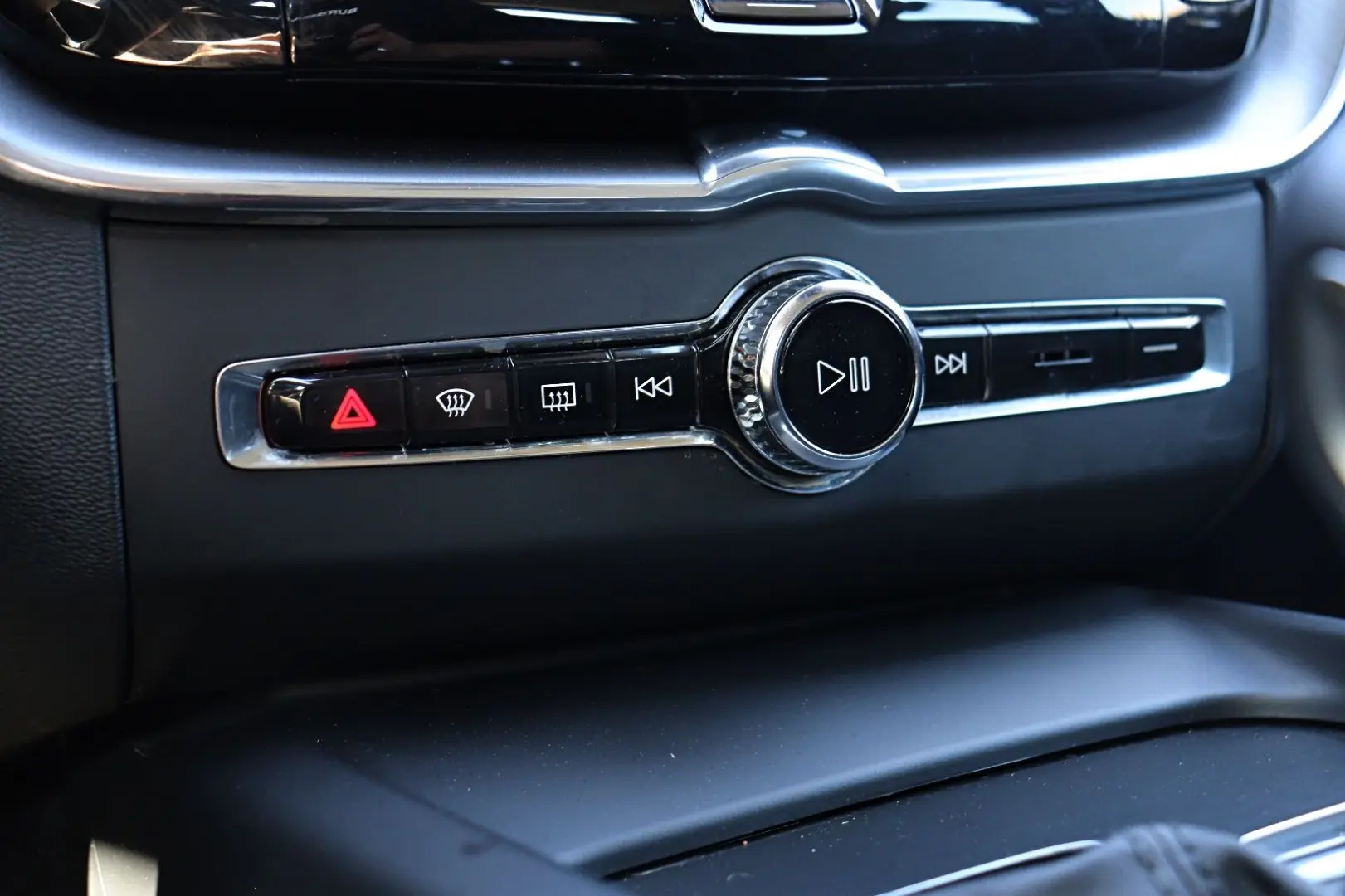 XC60 Momentum Pro  *H&K*RFK*LED*NAVI*CAR-PLAY