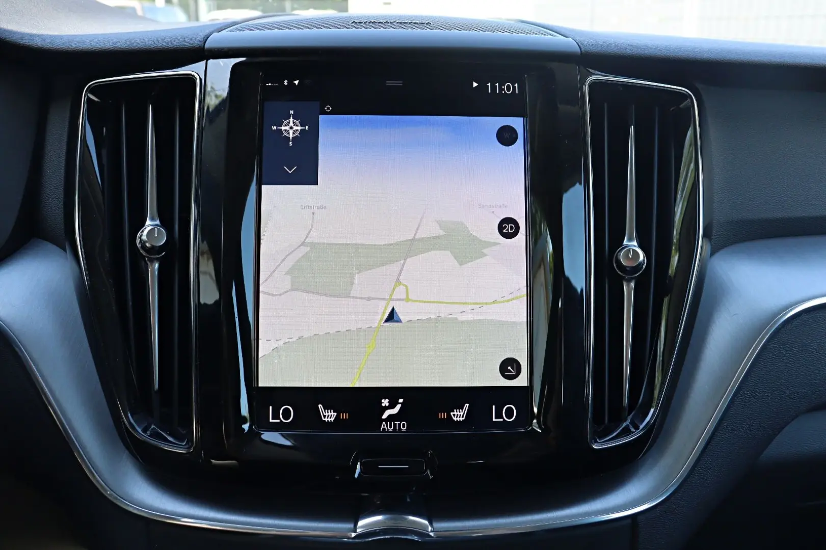 XC60 Momentum Pro  *H&K*RFK*LED*NAVI*CAR-PLAY