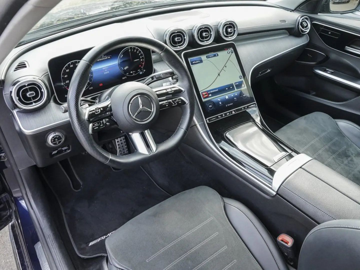 C 300 e AMG Night Distronic Digital-Light Kamera