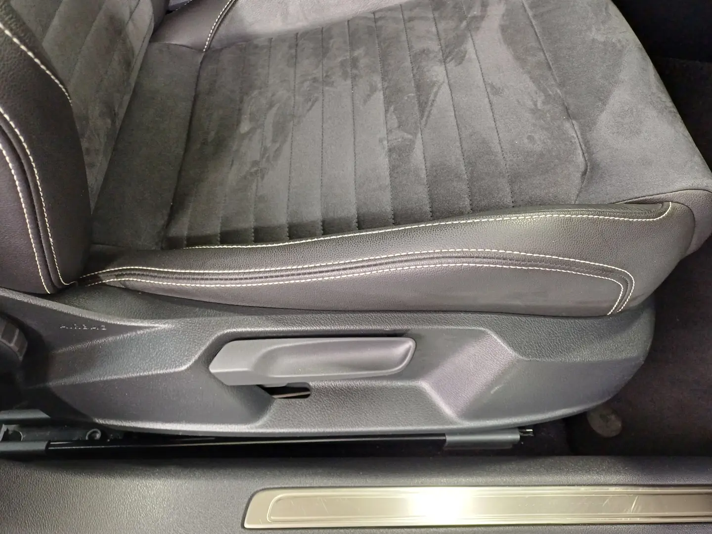 VW Passat Highline 2.0TDI 150CP DSG