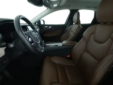Volvo XC60 2.0 D4 2WD Aut.*HEAD-UP*NAVI*