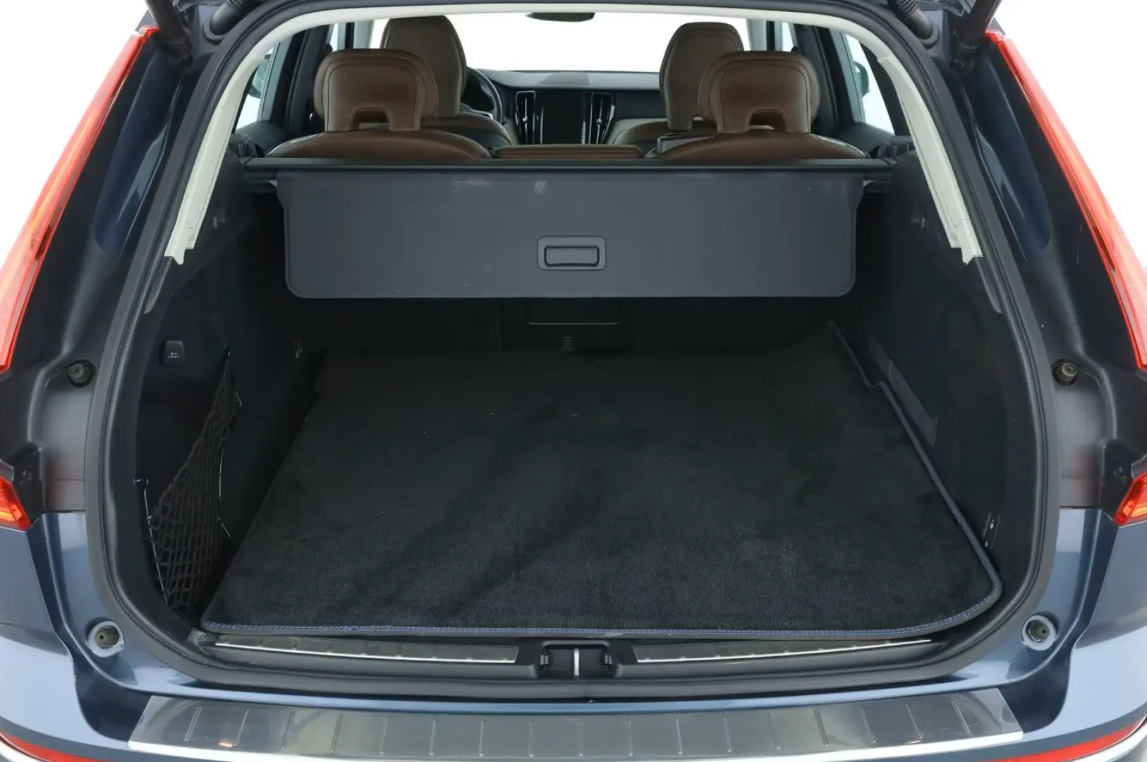Volvo XC60 2.0 D4 2WD Aut.*HEAD-UP*NAVI*