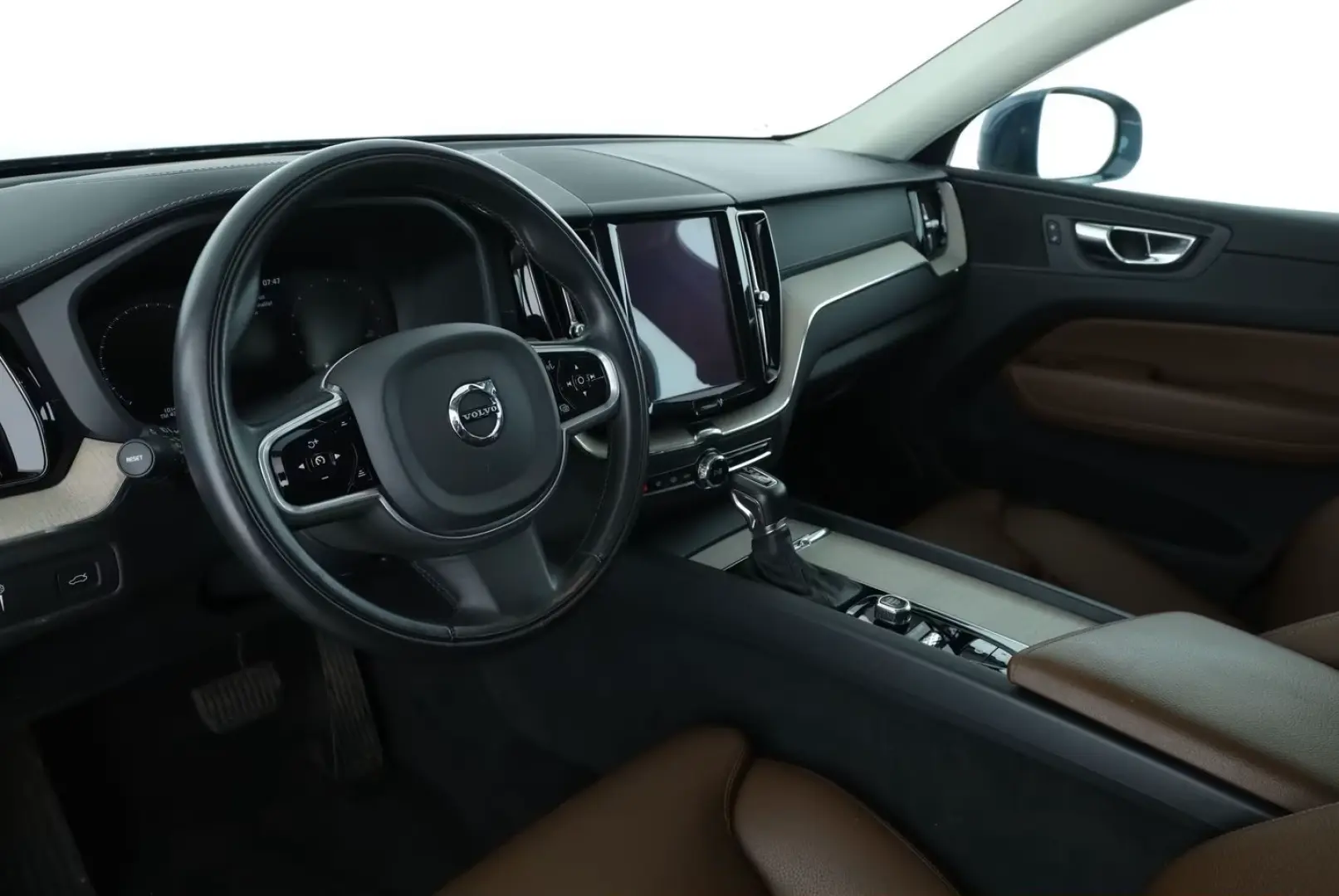 Volvo XC60 2.0 D4 2WD Aut.*HEAD-UP*NAVI*