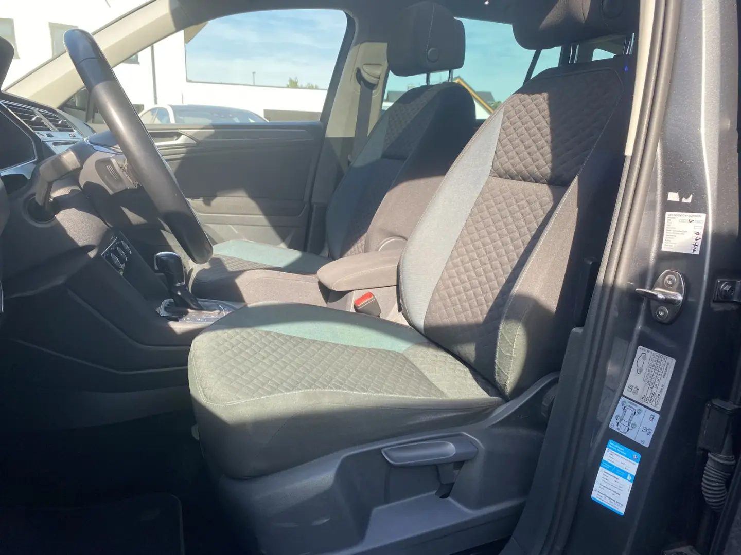 Tiguan IQ.DRIVE 4Motion R-Line PANO AHK LED