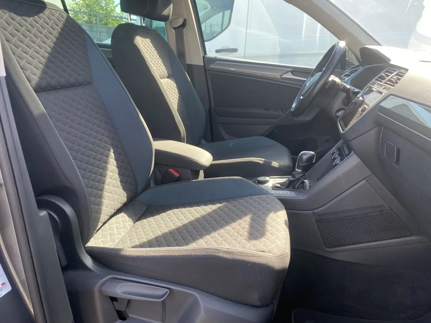 Tiguan IQ.DRIVE 4Motion R-Line PANO AHK LED