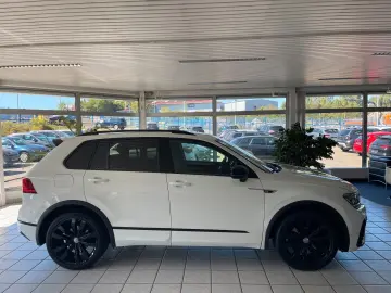 Tiguan Comfortline4Motion*LED*AHK*R-Line*LaneAss