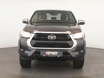 Hilux Double Cab 2.8 4x4 Comfort Nav ACC Kam AHK