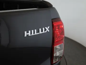 Hilux Double Cab 2.8 4x4 Comfort Nav ACC Kam AHK
