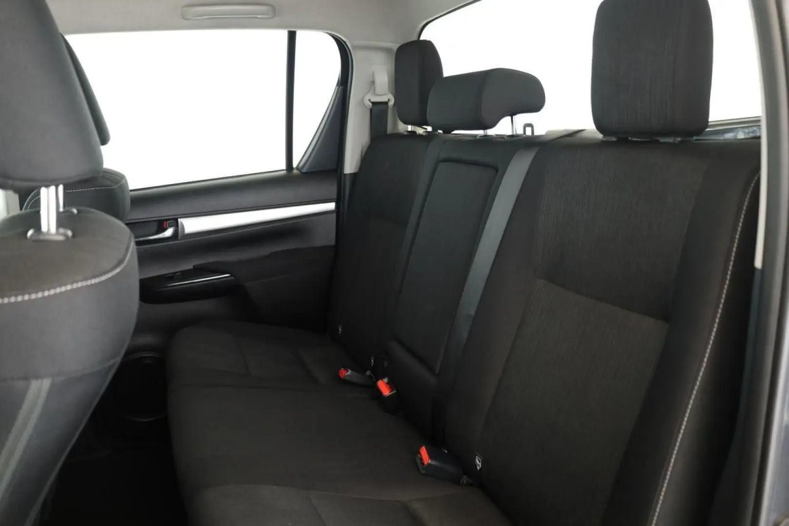 Hilux Double Cab 2.8 4x4 Comfort Nav ACC Kam AHK