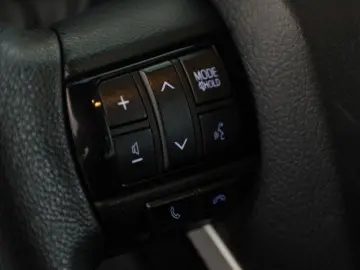 Hilux Double Cab 2.8 4x4 Comfort Nav ACC Kam AHK