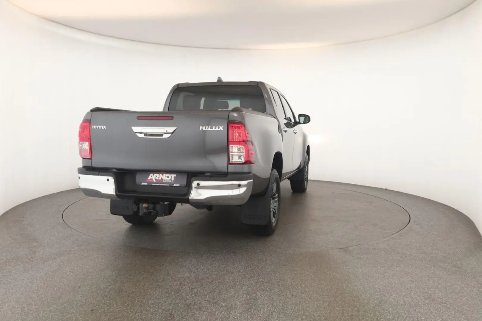 Hilux Double Cab 2.8 4x4 Comfort Nav ACC Kam AHK
