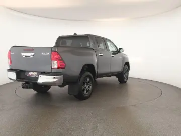 Hilux Double Cab 2.8 4x4 Comfort Nav ACC Kam AHK