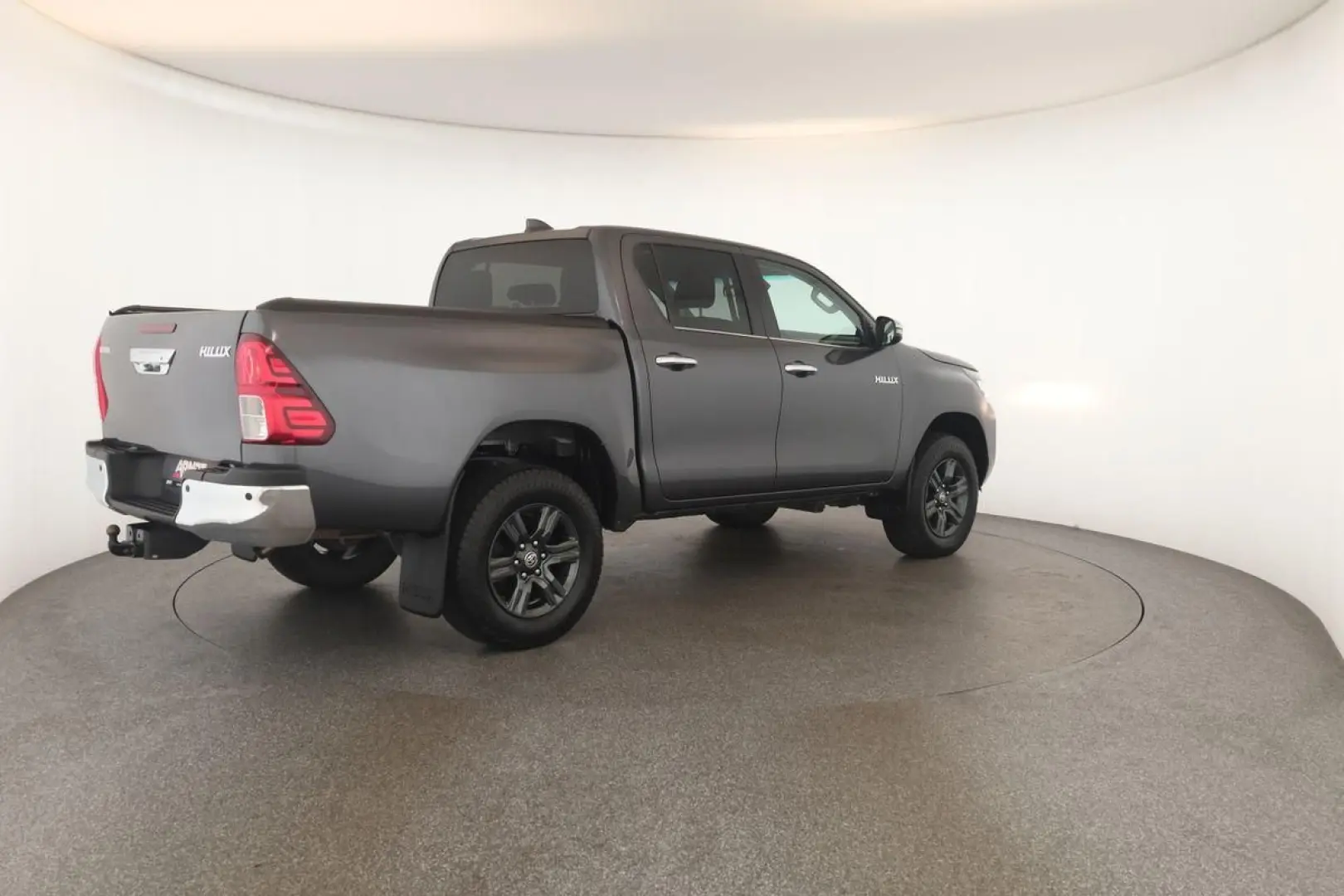 Hilux Double Cab 2.8 4x4 Comfort Nav ACC Kam AHK