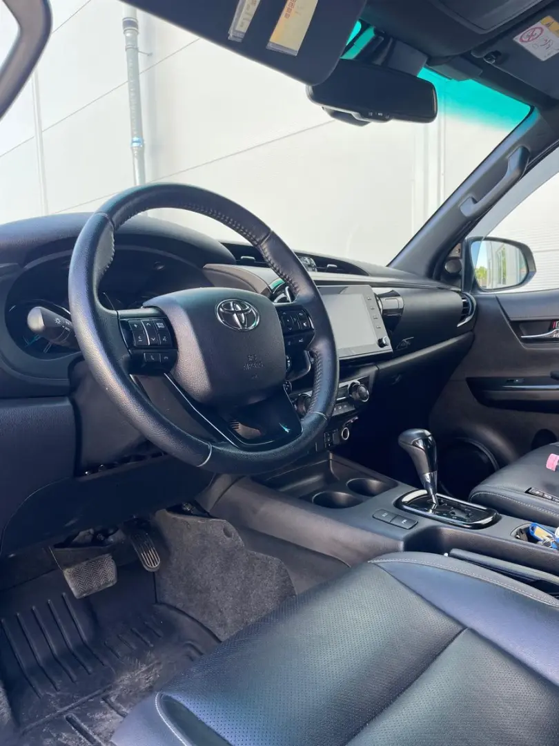 Hilux DK Invincible 4WD 2,8 D-4D Aut.