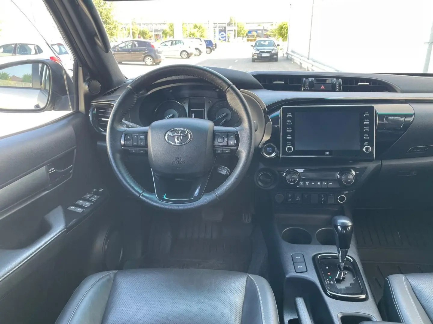 Hilux DK Invincible 4WD 2,8 D-4D Aut.