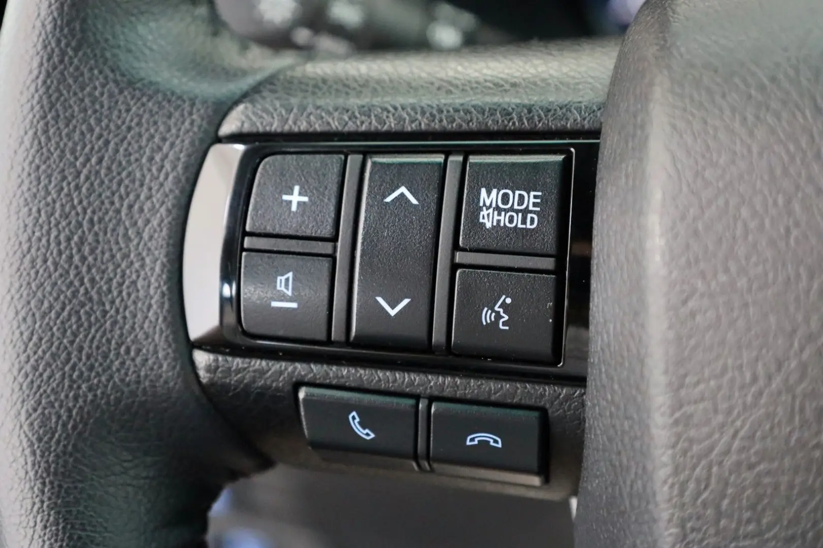 Hilux 2.8 D-4D Invincible,DOKA,Leder,ACC,Kamera