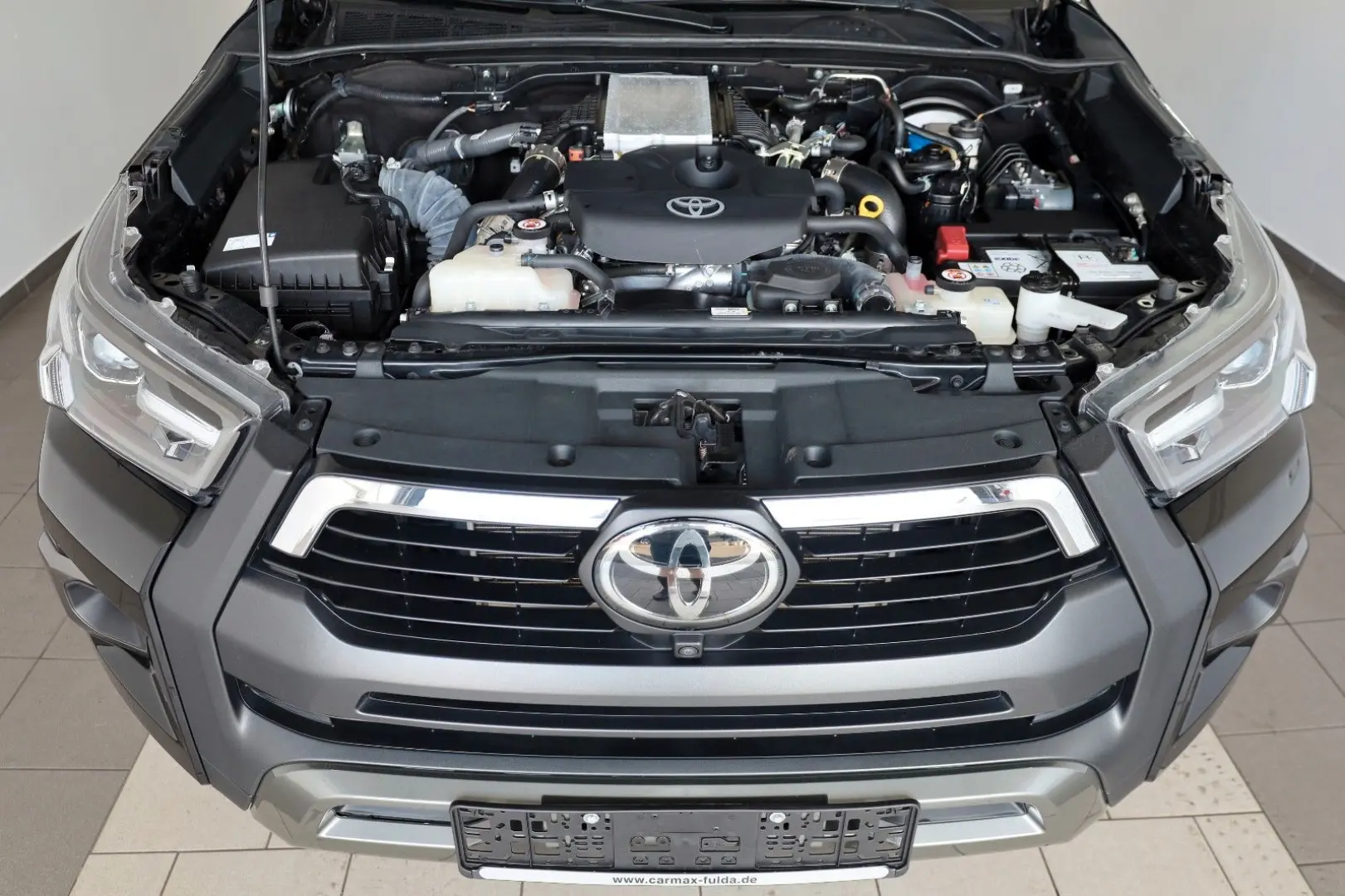 Hilux 2.8 D-4D Invincible,DOKA,Leder,ACC,Kamera