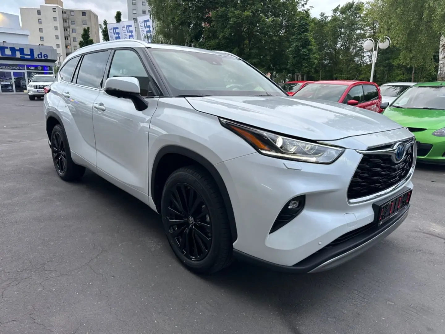 Highlander Hybrid Luxury VOLL