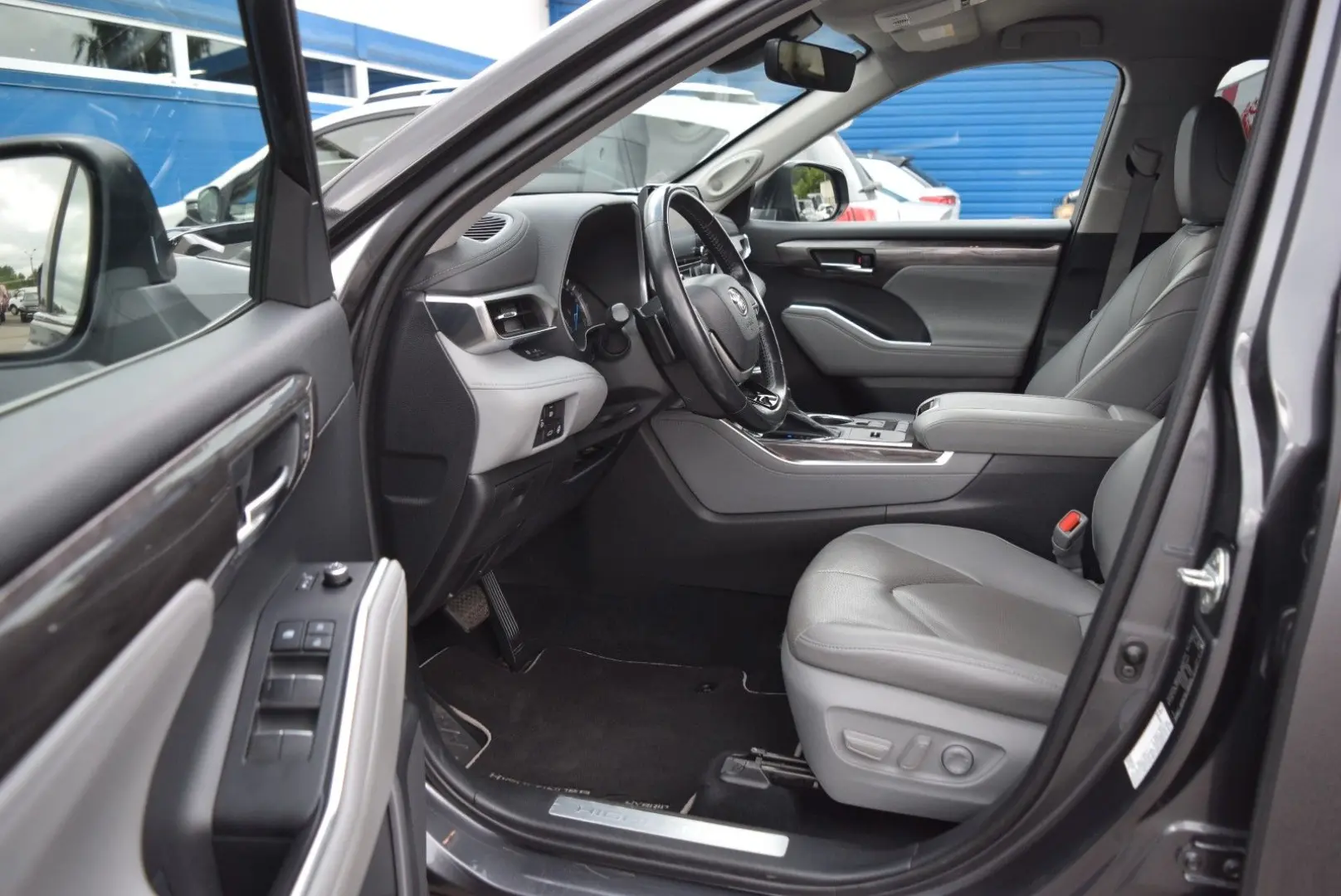 Highlander 2.5-l Hybrid Executive