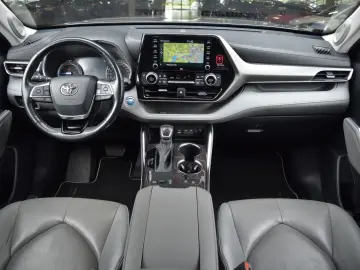Highlander 2.5-l Hybrid Executive