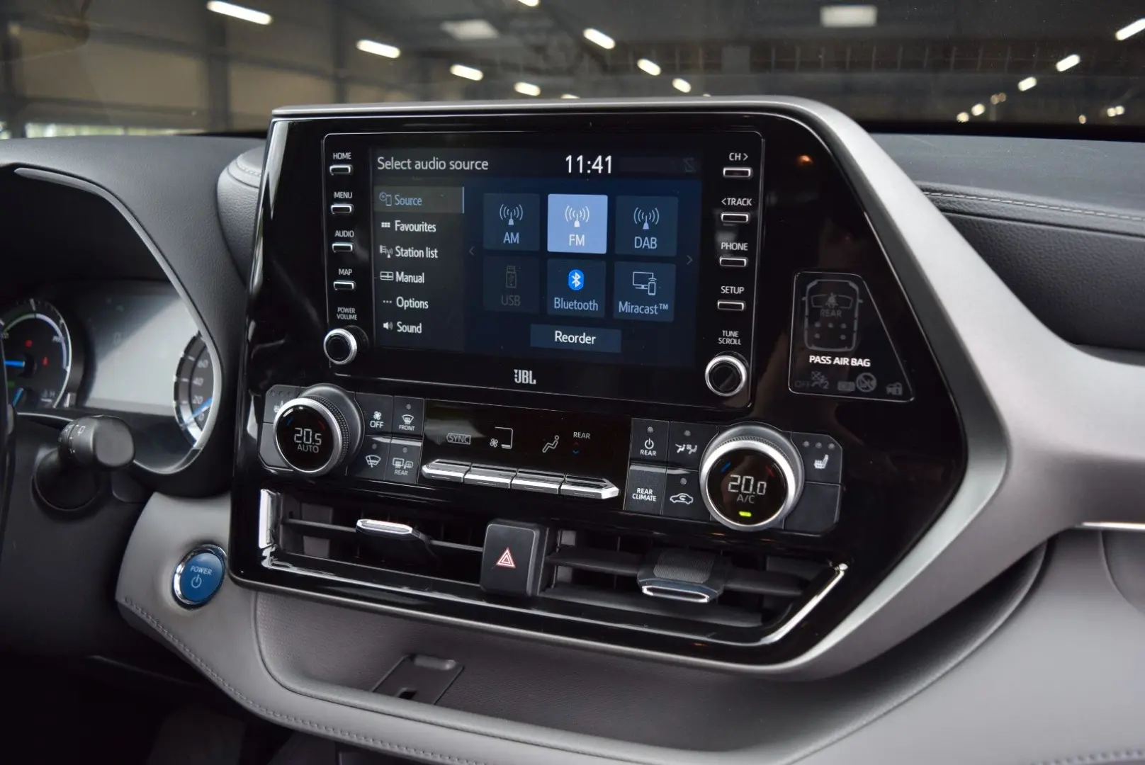 Highlander 2.5-l Hybrid Executive