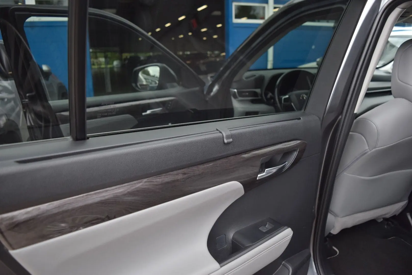 Highlander 2.5-l Hybrid Executive