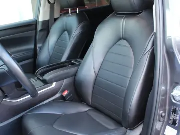 Highlander Hybrid Comfort CVT