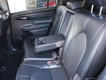 Highlander Hybrid Comfort CVT