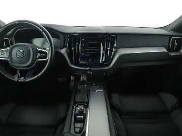 Volvo XC60 2.0 T4 R Design 2WD*NAVI*TEMPO*