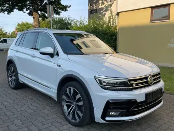 Tiguan 2.0 TSI 4M Highline*AHK*HUD*R-Line*20zoll