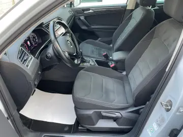 Tiguan 2.0 TSI 4M Highline*AHK*HUD*R-Line*20zoll