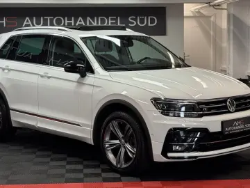 Tiguan R-LINE*PANORAMA*D.TACHO*AHK*
