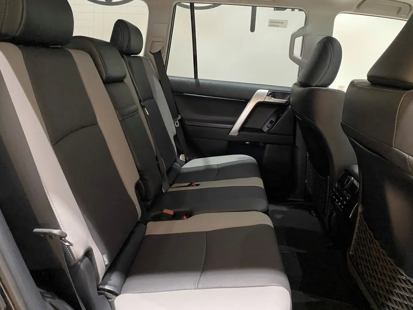 Land Cruiser 2.8 D-4D Autm.TEC-Edition *AHK*LED*