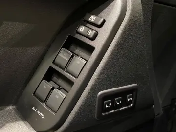 Land Cruiser 2.8 D-4D Autm.TEC-Edition *AHK*LED*