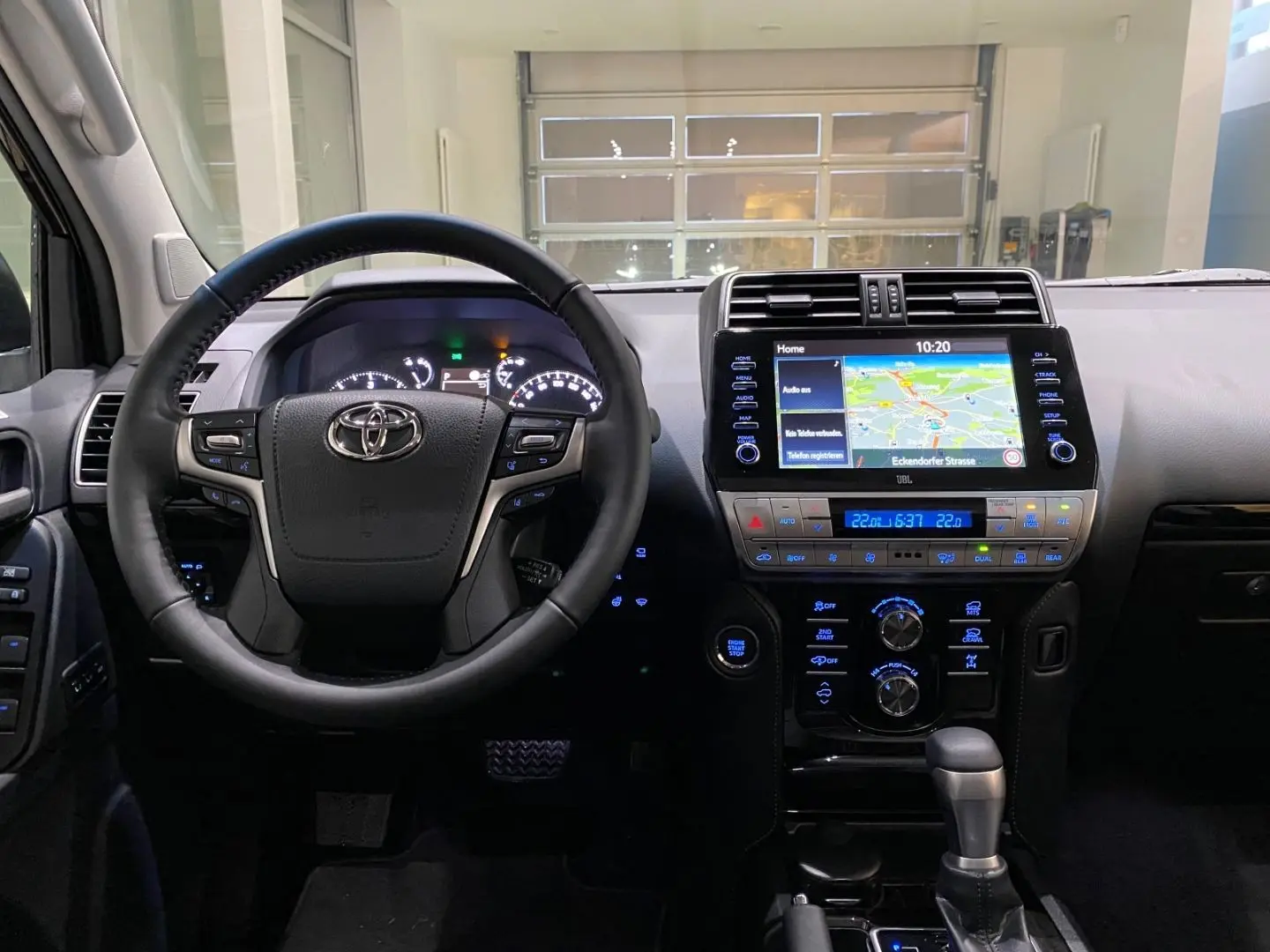 Land Cruiser 2.8 D-4D Autm.TEC-Edition *AHK*LED*