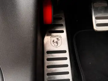 Fiat 500 Abarth 595 C Competizione