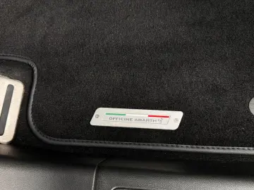 Fiat 500 Abarth 595 C Competizione