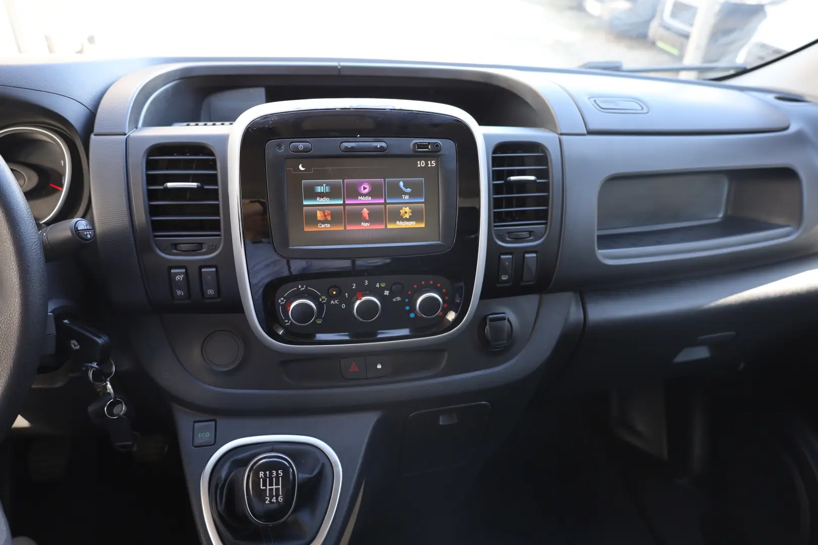 Renault Trafic L1H2 2.0D 145CP