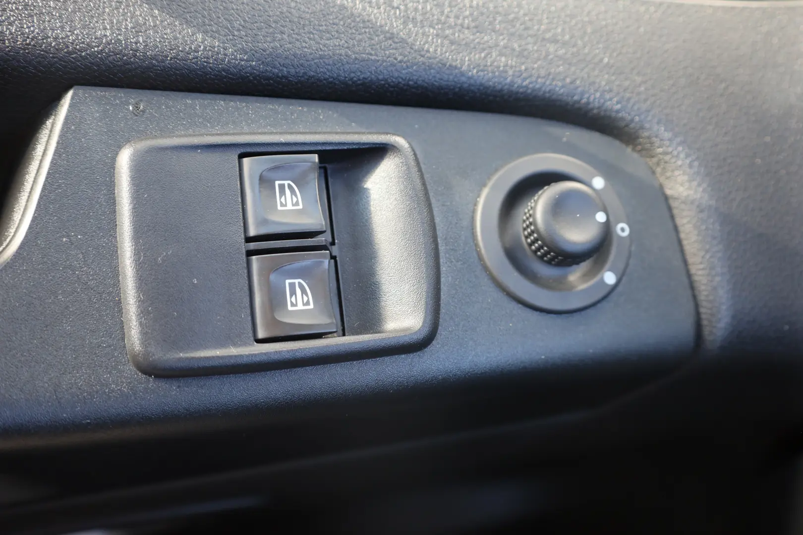Renault Trafic L1H2 2.0D 145CP