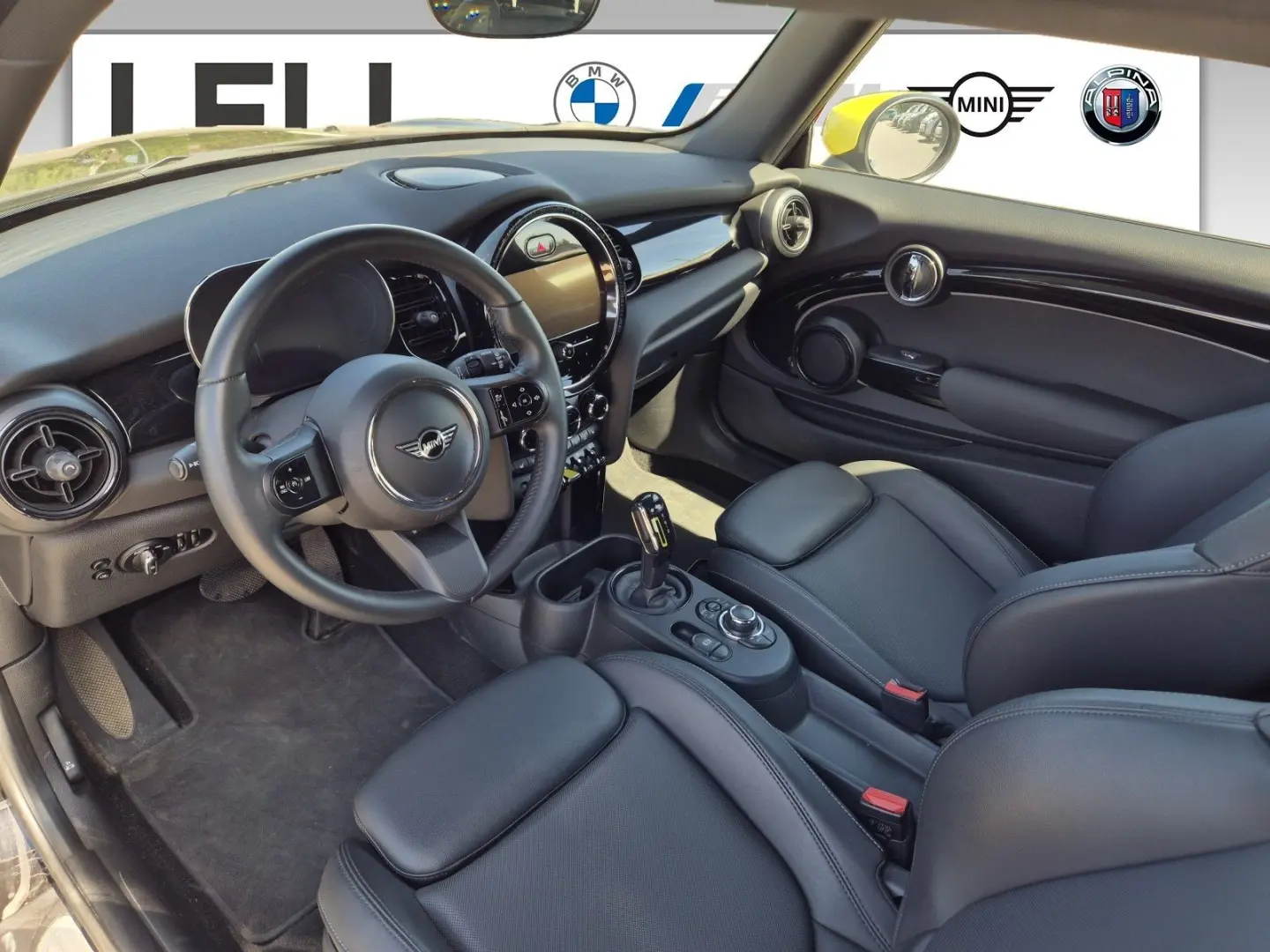 Cooper SE Hatch