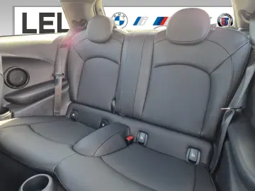 Cooper SE Hatch