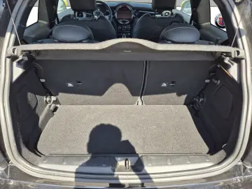 Cooper SE Hatch