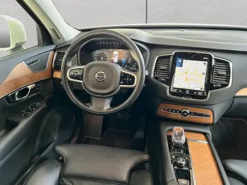 XC90 T8 AWD Recharge Inscription-Edition 7Sitzer