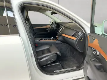 XC90 T8 AWD Recharge Inscription-Edition 7Sitzer