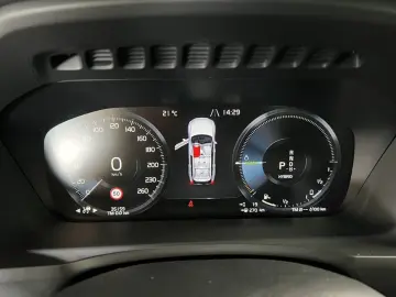 XC90 T8 AWD Recharge 7S Inscription-Edition Glas