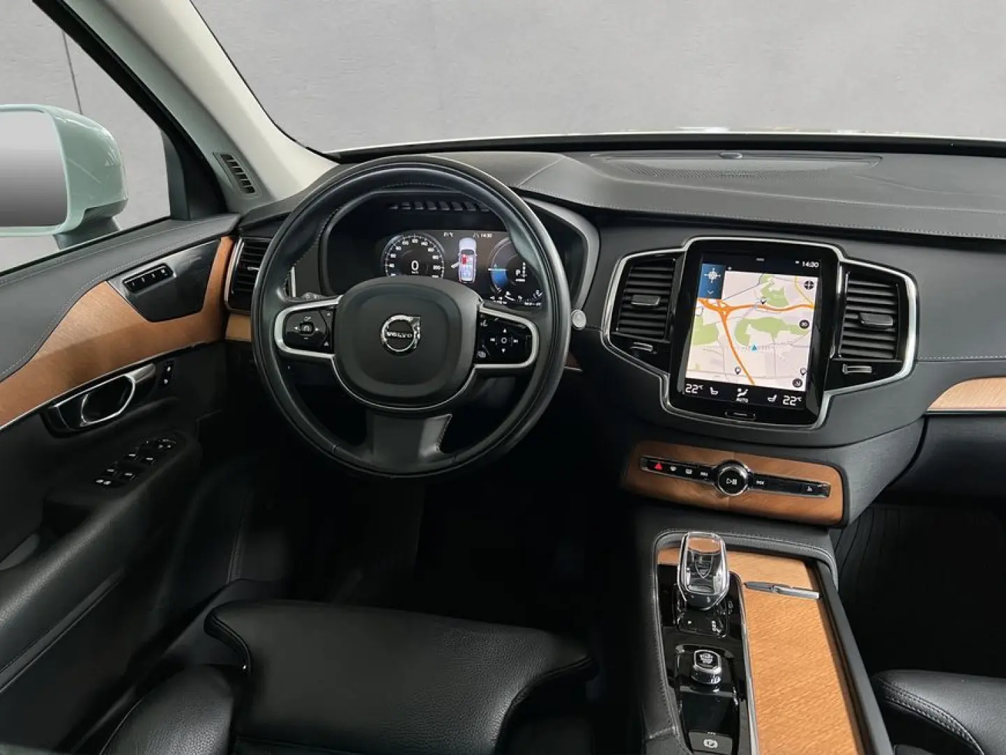XC90 T8 AWD Recharge 7S Inscription-Edition Glas