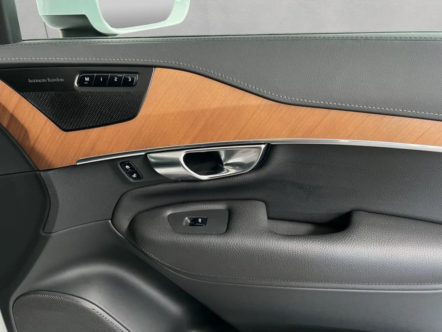 XC90 T8 AWD Recharge 7S Inscription-Edition Glas
